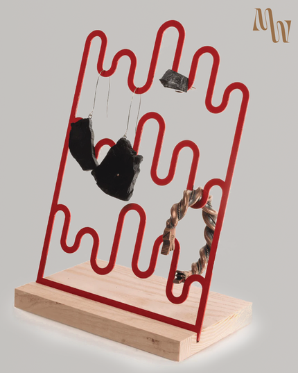 Wavy Jewelry Display Organizer